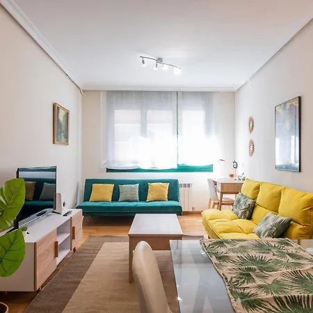 Apartamento Centrico Con Wifi Y Parking De Coche Tamano Medio Onís Buitenkant foto