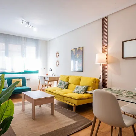 Apartamento Centrico Con Wifi Y Parking De Coche Tamano Medio Onís Buitenkant foto