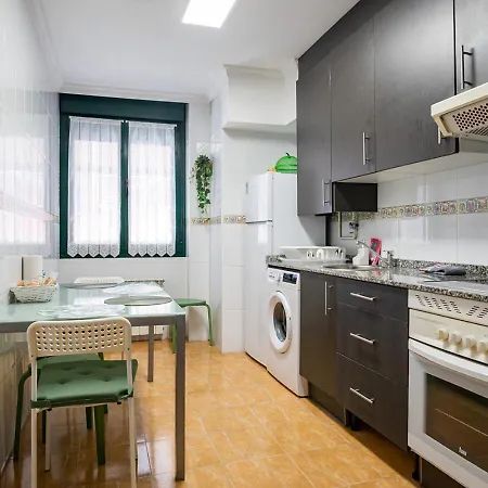 Apartamento Centrico Con Wifi Y Parking De Coche Tamano Medio Onís Buitenkant foto